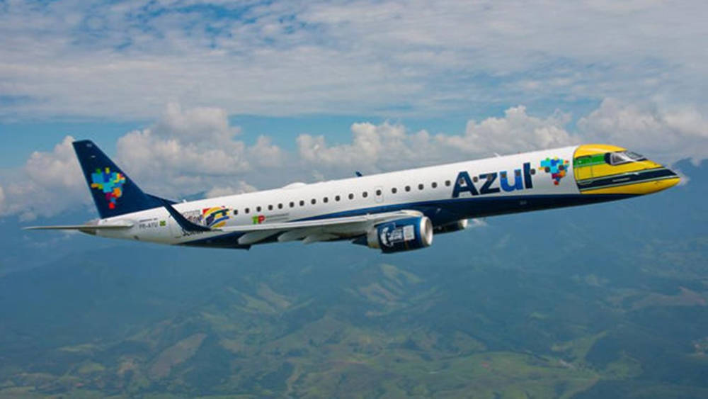 Azul Airlines, airplane, rolling green mountains, SD Desktop Wallpaper