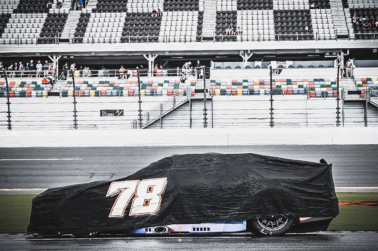 B.J. McLeod, number 78, black tarp, SD Desktop Wallpaper