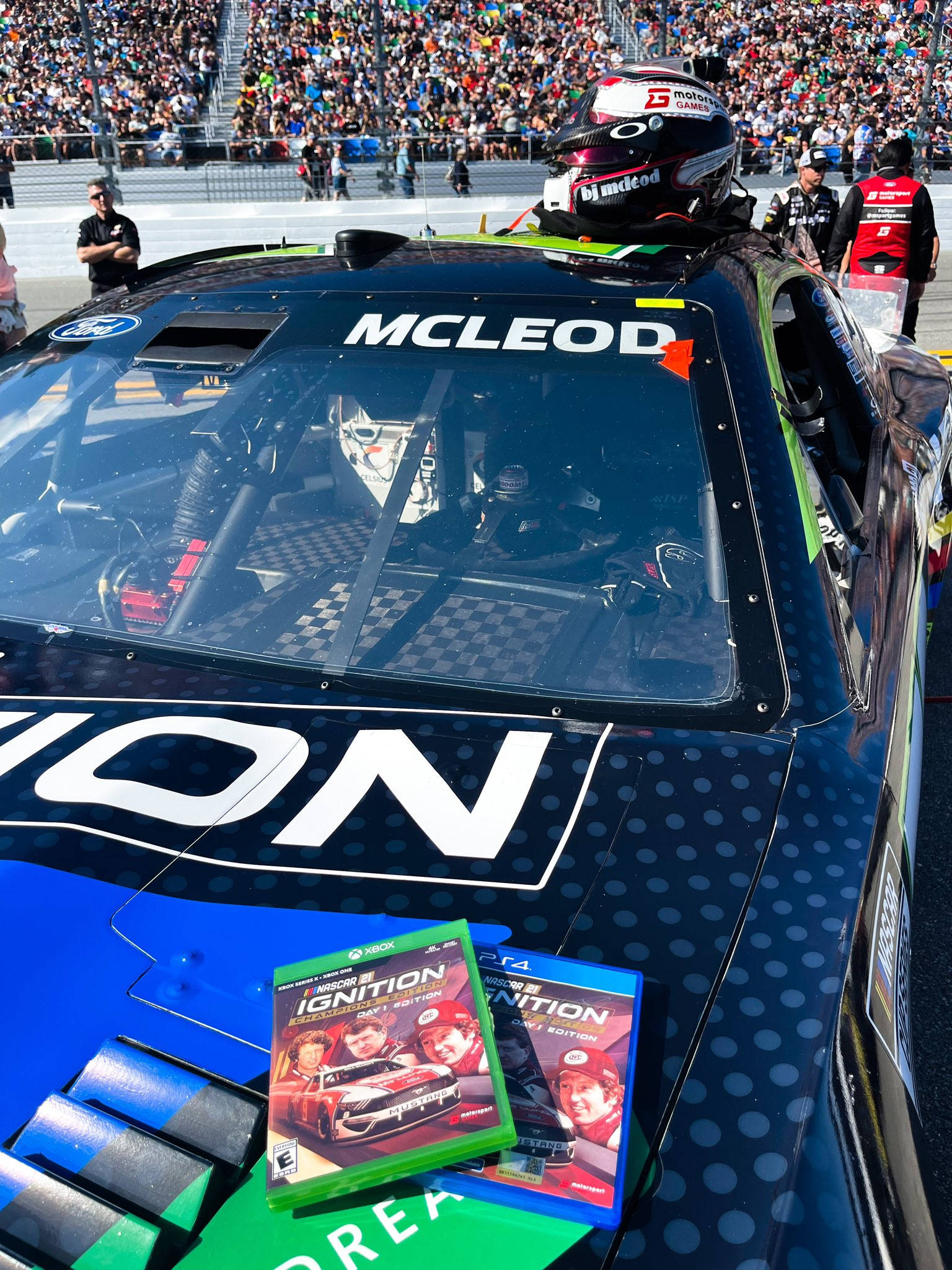 B.J. McLeod, race car, black and blue, Full HD Phone Wallpaper