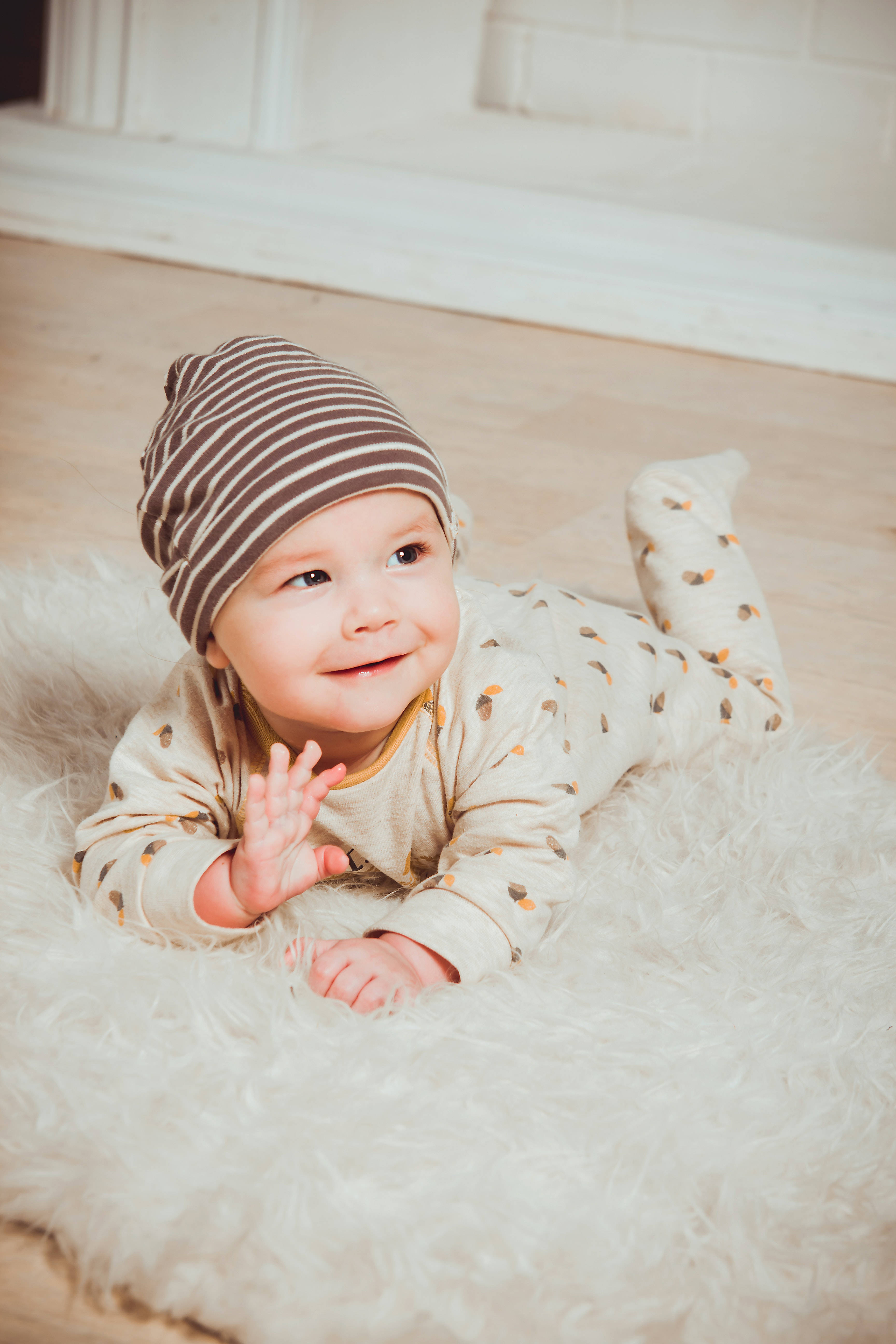 baby boy, striped hat, fluffy white rug, 5K Phone Wallpaper