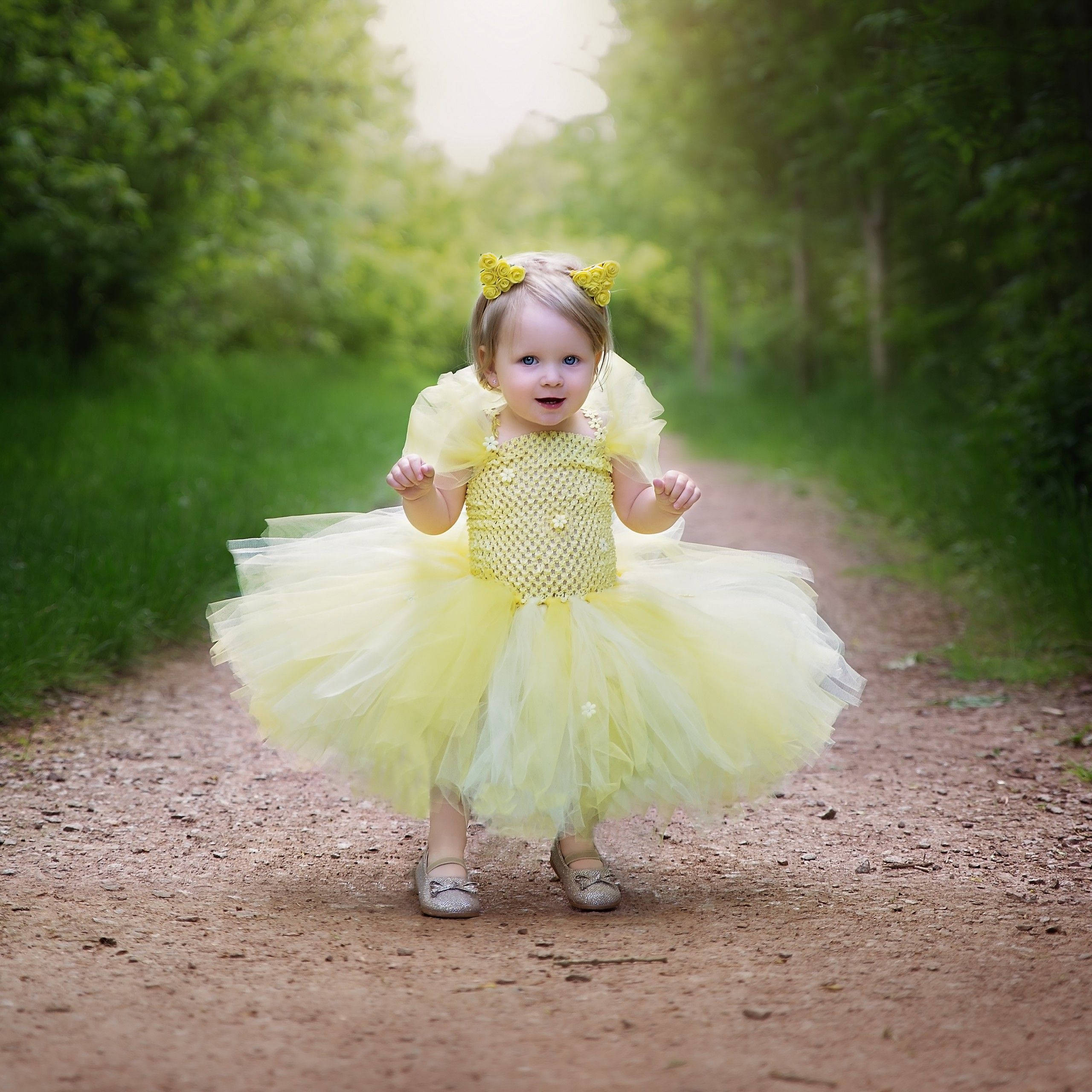 Baby Girl, yellow gown, bright yellow tutu dress, 2K Desktop Wallpaper