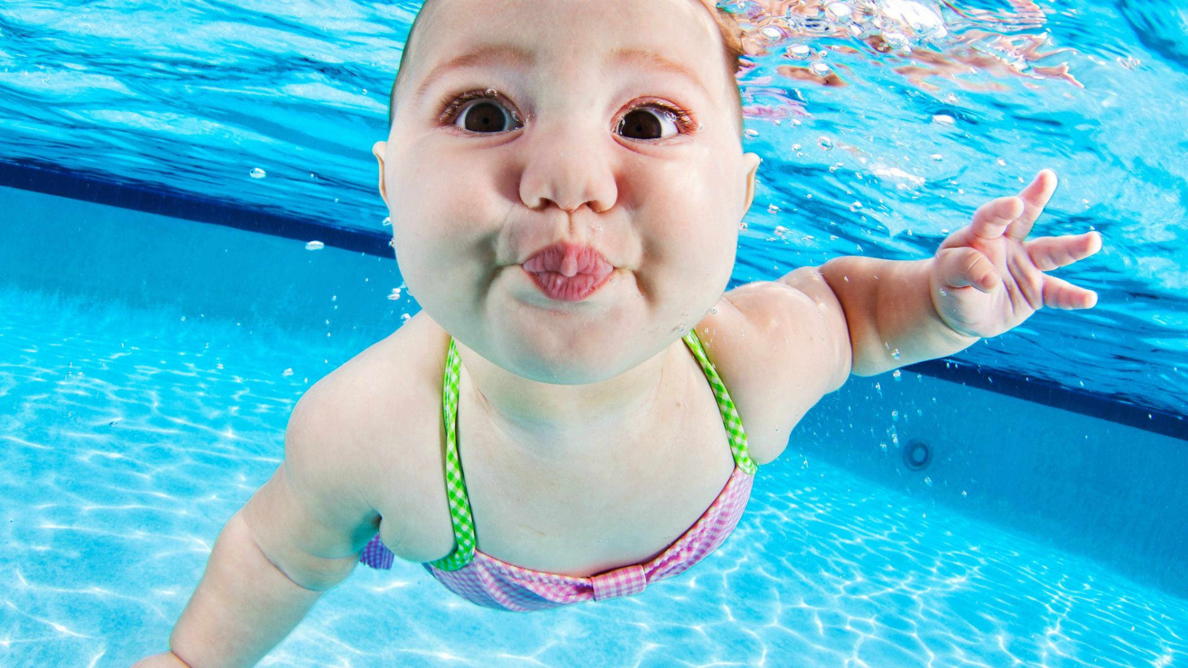 baby, underwater, pool, 4K Desktop Wallpaper