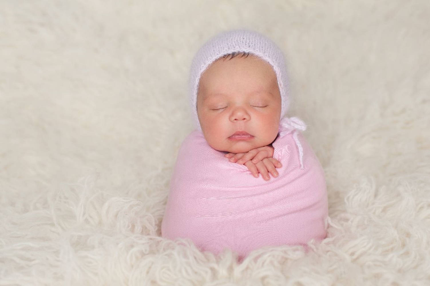 newborn baby, pink bonnet, soft pink fabric, HD Desktop Wallpaper