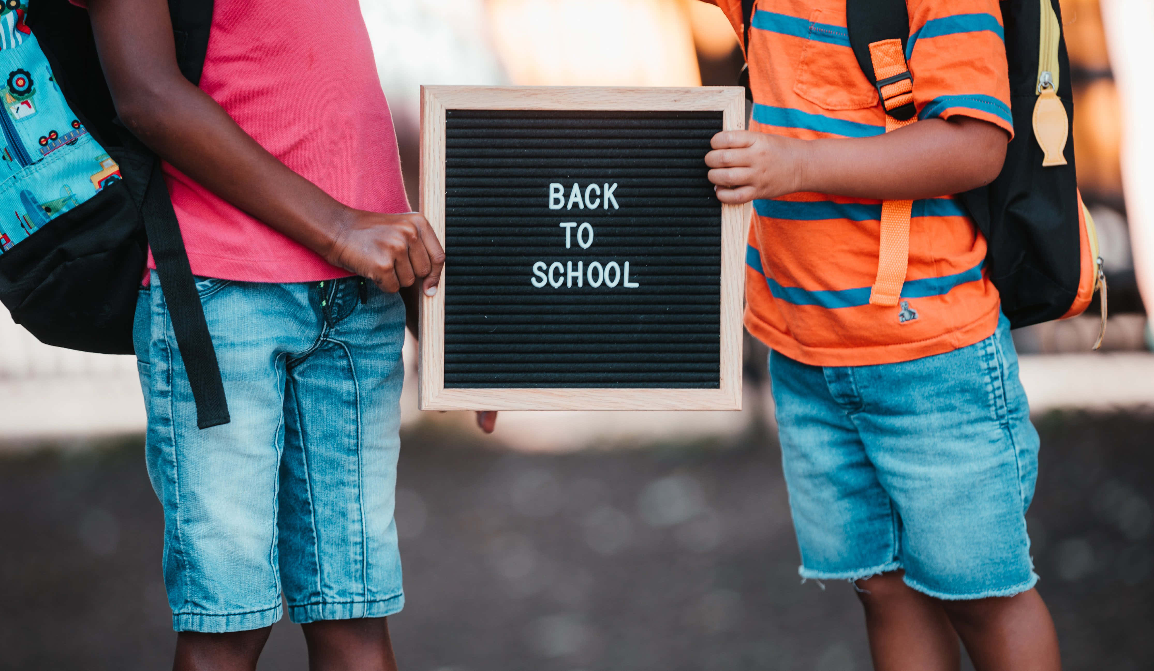 BACK TO SCHOOL, denim shorts, backpacks, 4K Desktop Wallpaper