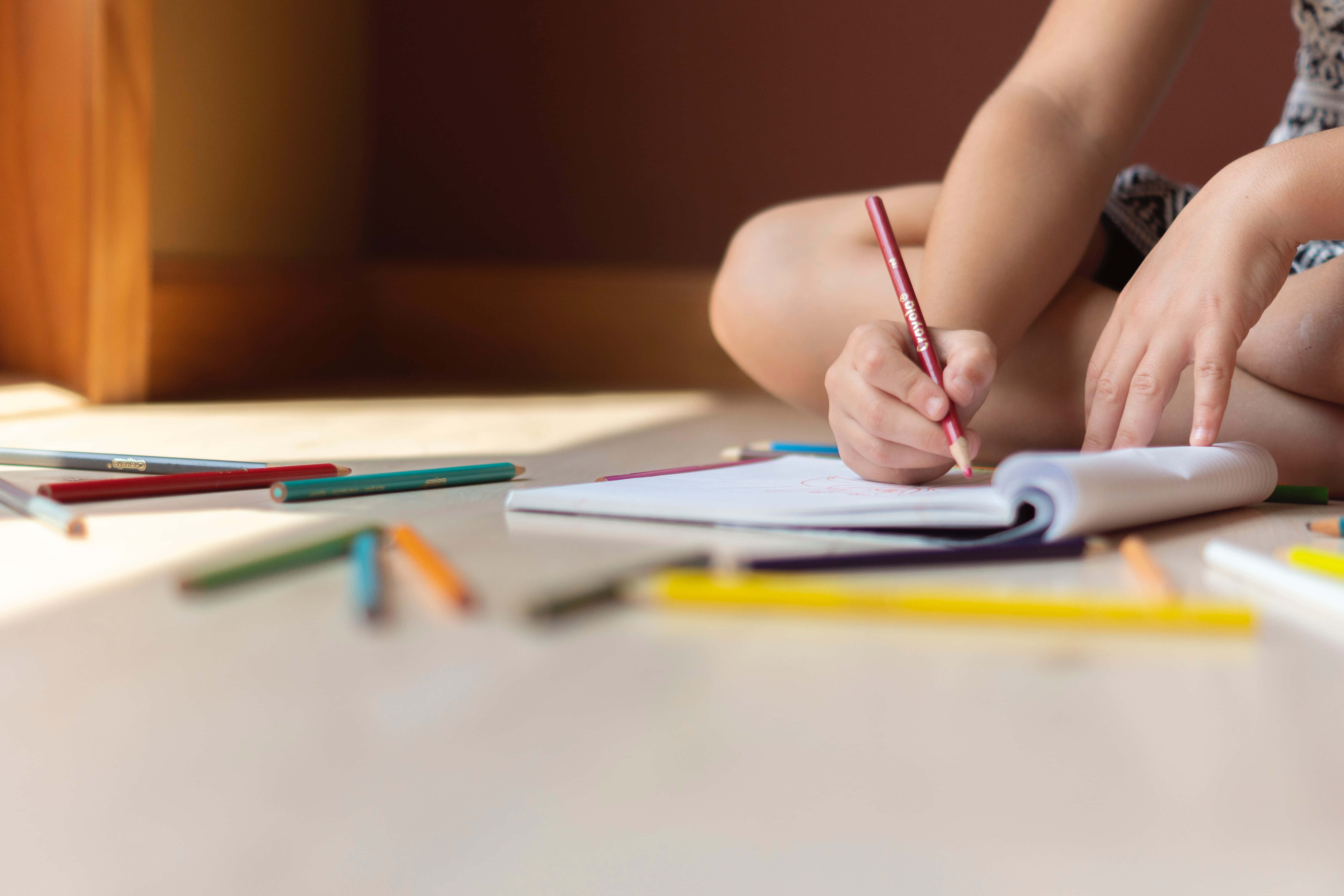 Back To School, sunlit floor, colored pencils, 5K Desktop Wallpaper