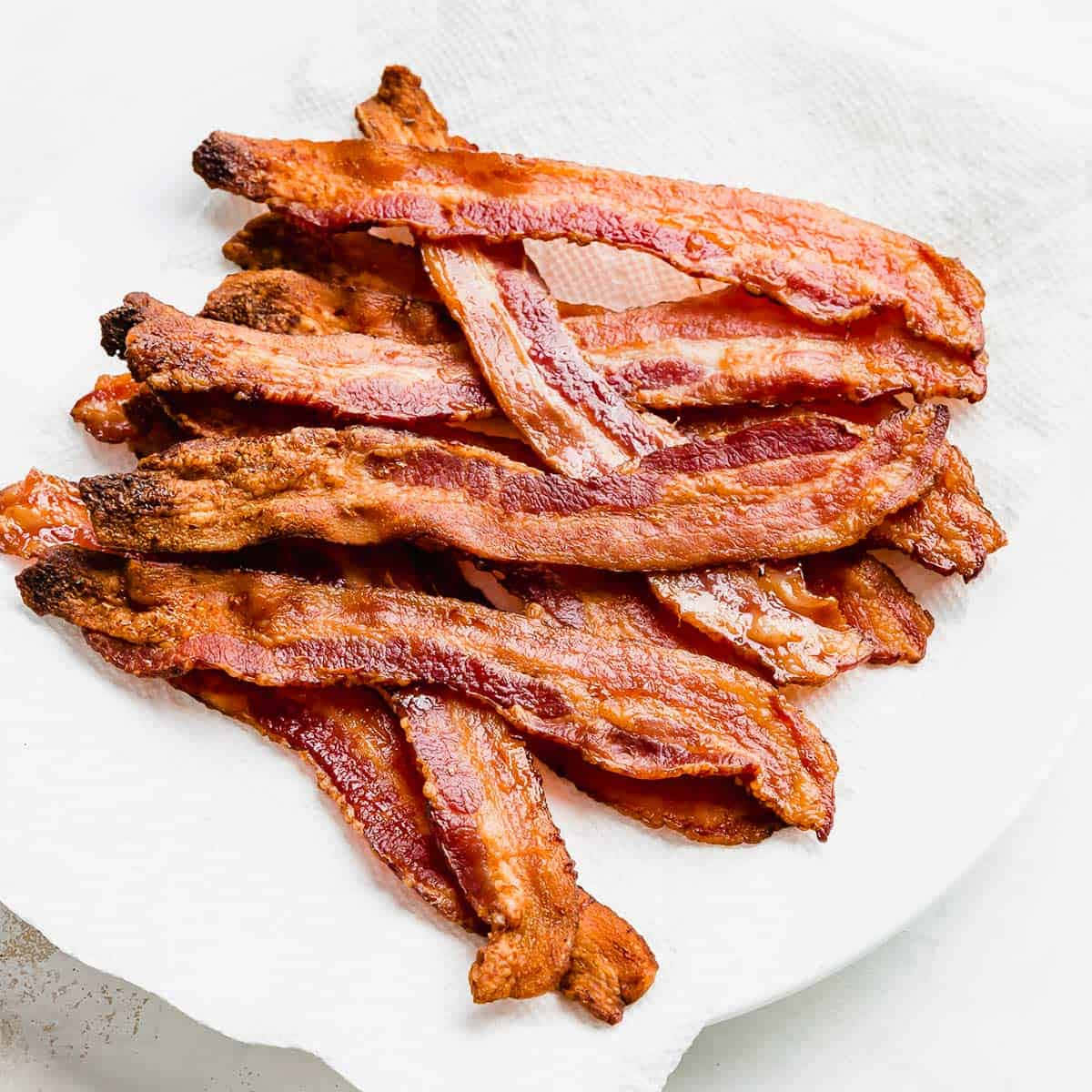 crispy bacon strips, golden brown, rendered fat, SD Desktop Wallpaper