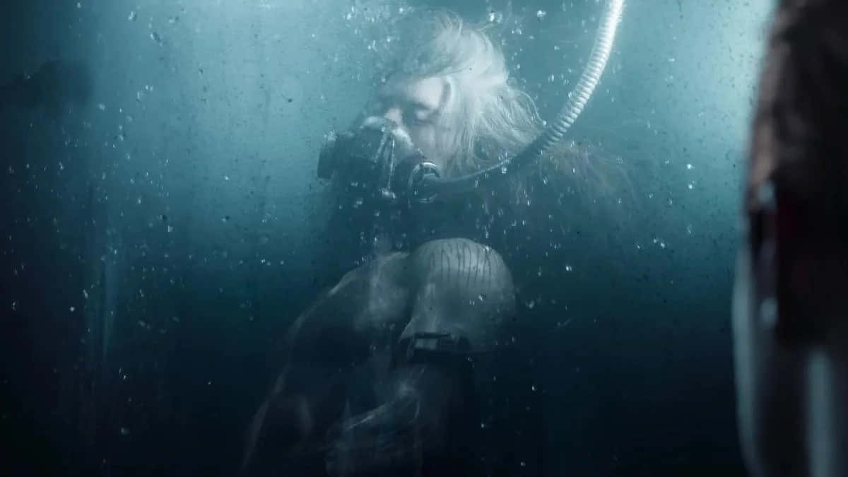 Bacta Tank, long white hair, breathing apparatus, SD Desktop Wallpaper