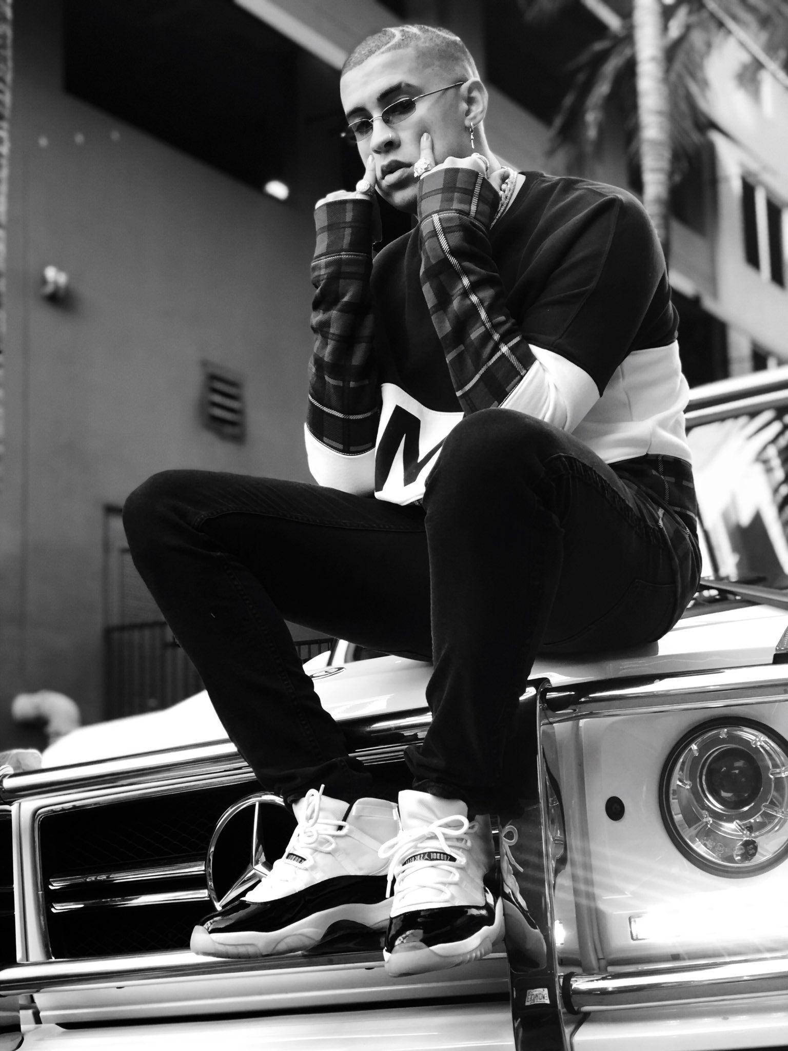 Bad Bunny, car hood, classic car, Full HD Phone Wallpaper