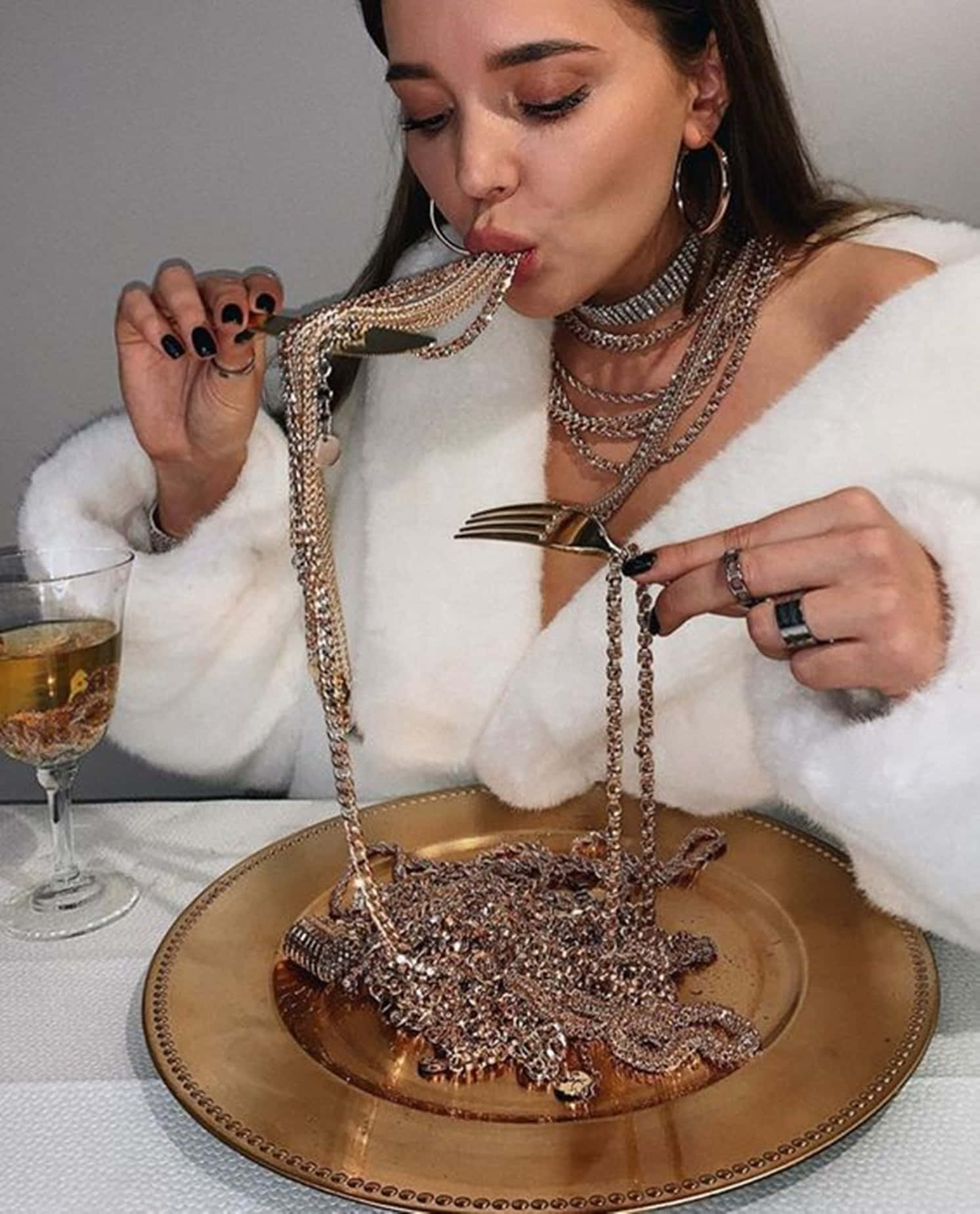 Baddie Girl, white fur coat, gold chains, HD Phone Wallpaper