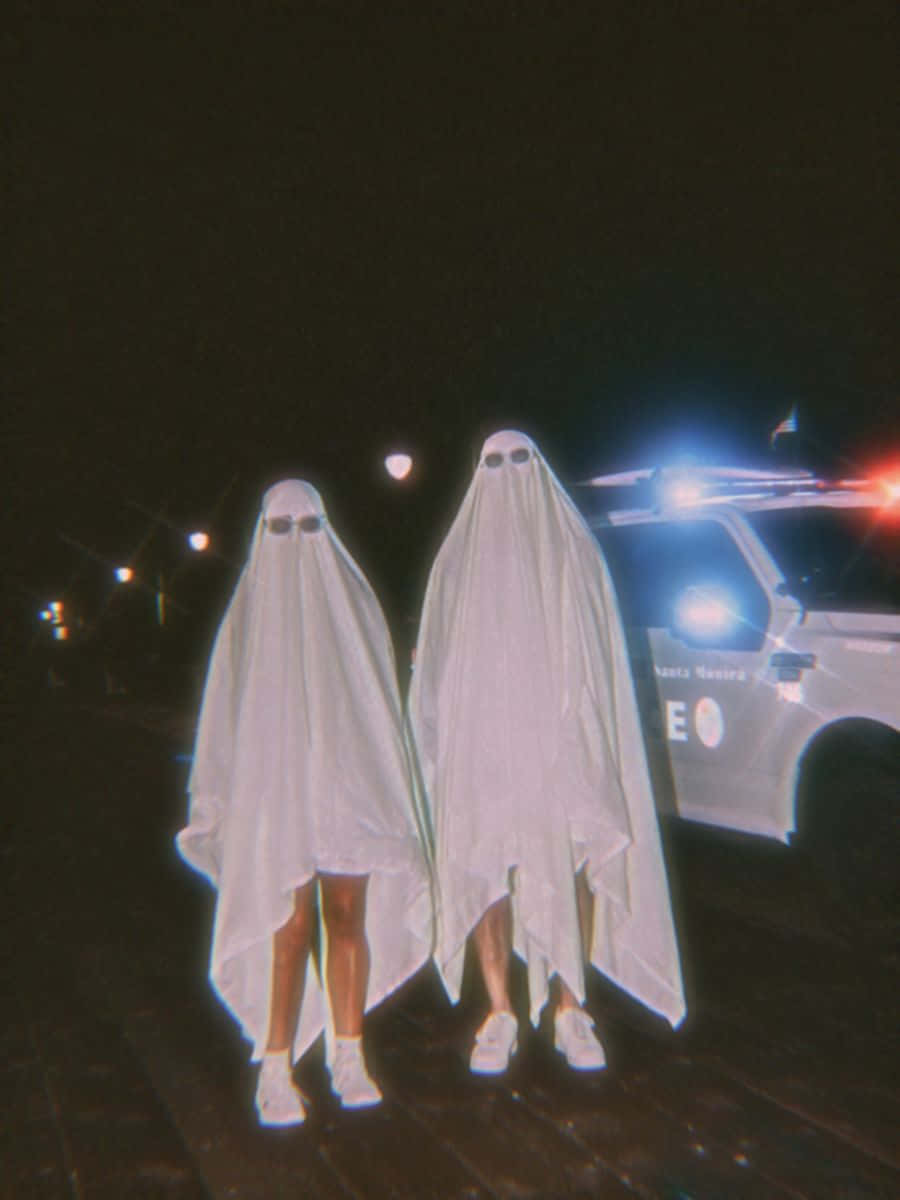 Baddie Vintage 90's Aesthetic, white ghost costumes, police car, SD Phone Wallpaper