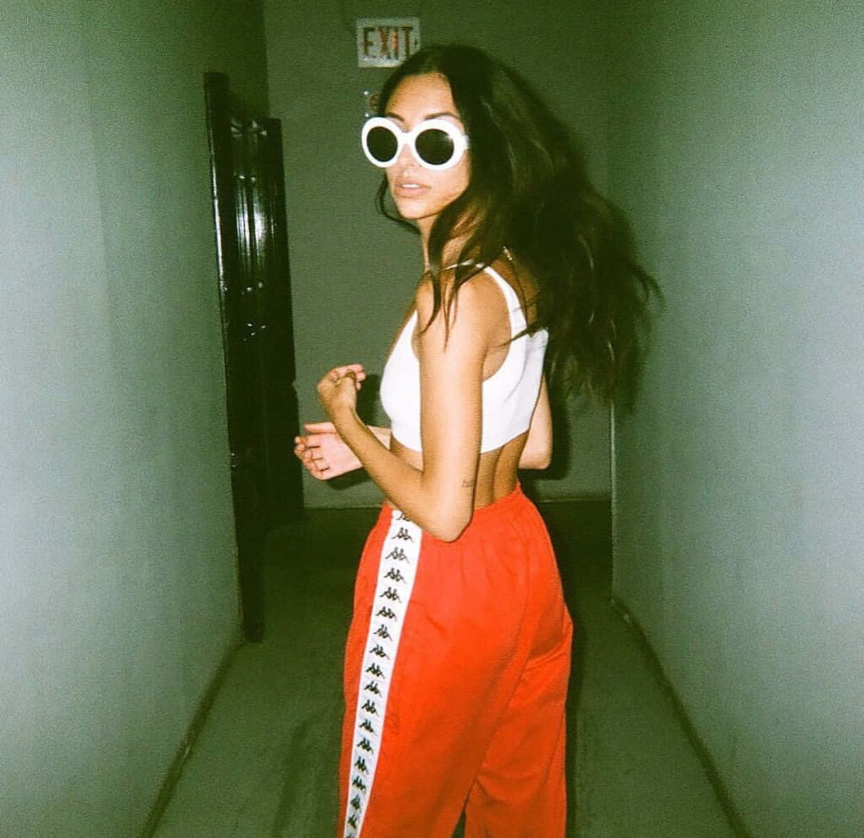 Baddie Vintage 90's Aesthetic, oversized white sunglasses, bright red track pants, SD Desktop Wallpaper