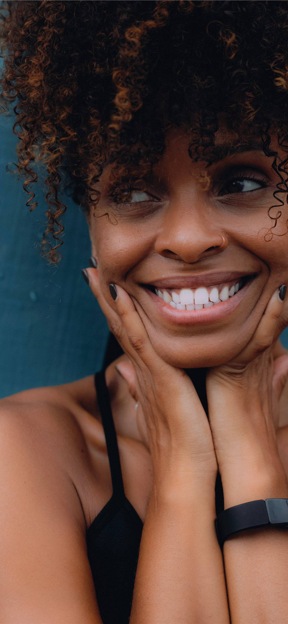 Black Girl Baddie, curly hair, smiling, Full HD Phone Wallpaper