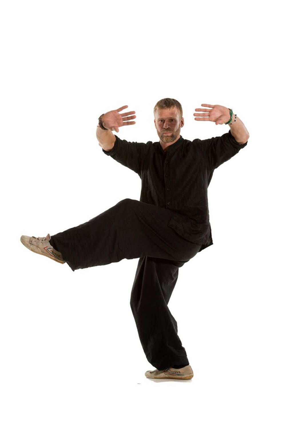 Bagua, one legged stance, black martial arts attire, HD Phone Wallpaper