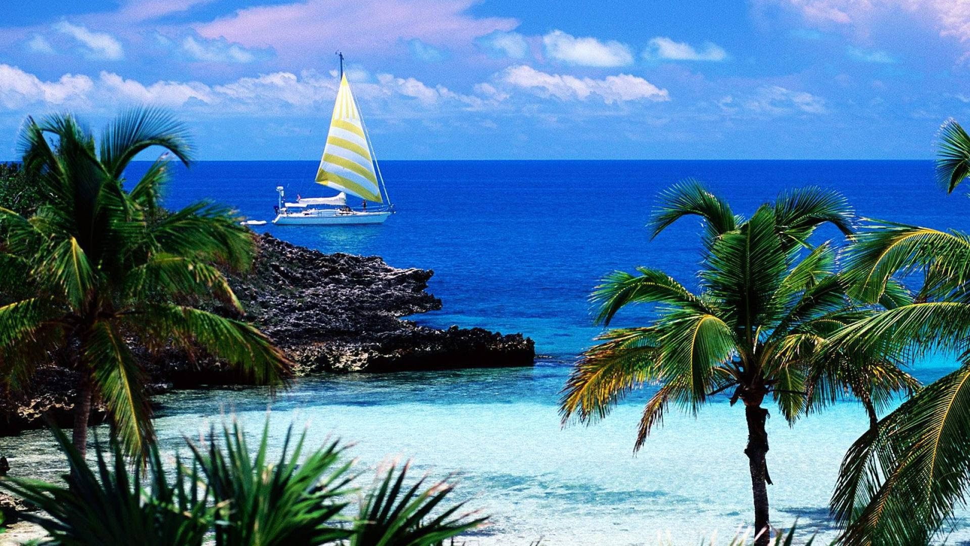 Bahamas Blue Island, turquoise waters, yellow and white striped sails, Full HD Desktop Wallpaper