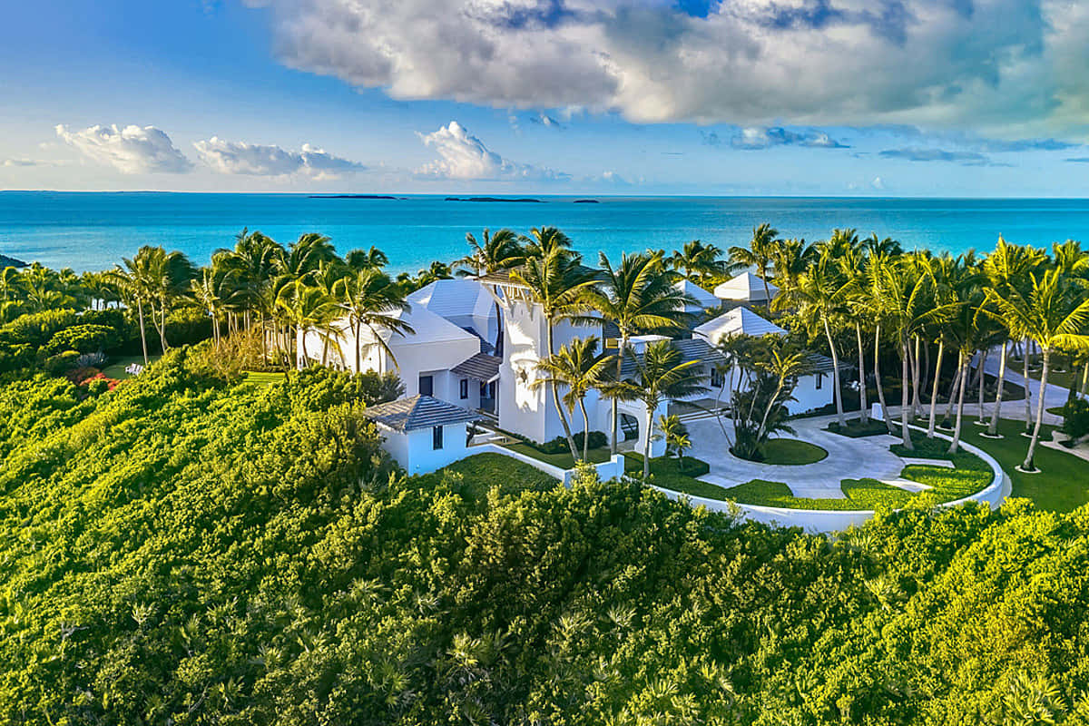 Bahamas Island, white villa, lush greenery, SD Desktop Wallpaper