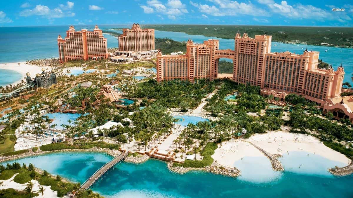Bahamas Island, pink resort complex, turquoise waters, SD Desktop Wallpaper