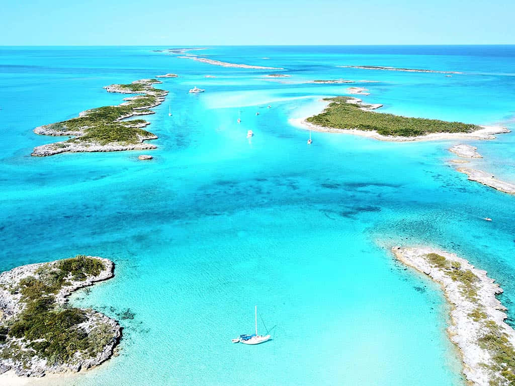 Bahamas Island, turquoise waters, lush green islets, SD Desktop Wallpaper