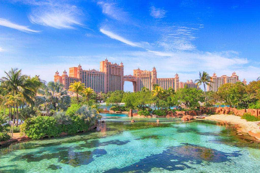 Bahamas Island, pinkish towers, lush palm trees, SD Desktop Wallpaper