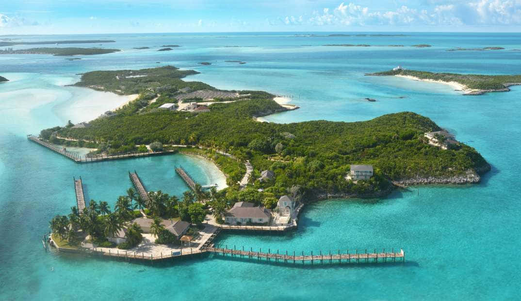 Bahamas Island, turquoise waters, wooden docks, SD Desktop Wallpaper