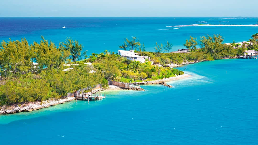 Bahamas Island, turquoise waters, lush greenery, SD Desktop Wallpaper