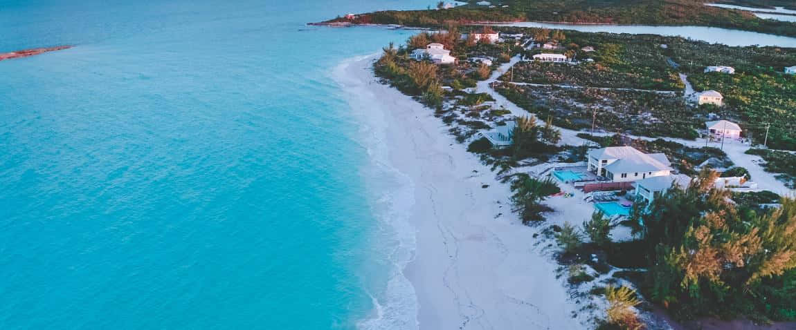 Bahamas Island, turquoise waters, pristine white sand beach, SD Desktop Wallpaper