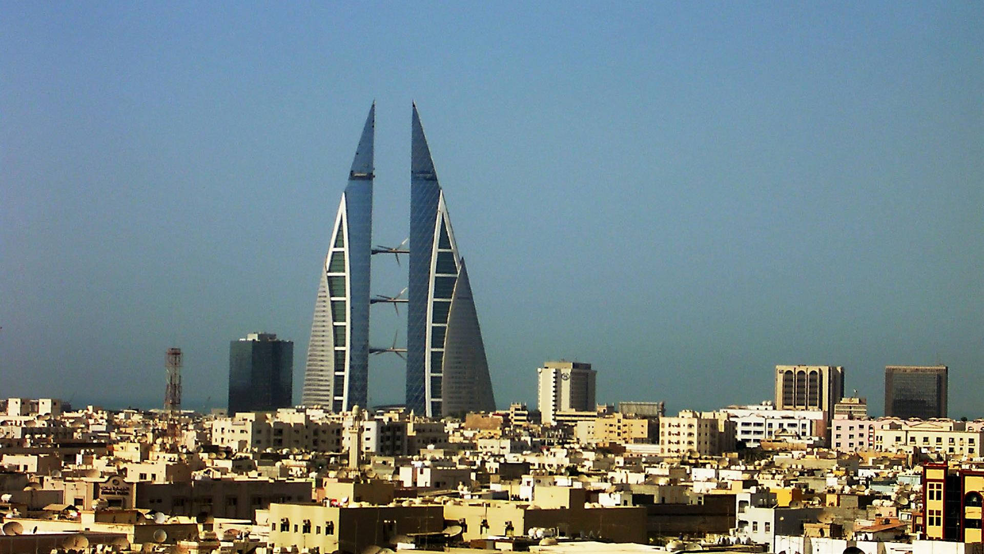 Bahrain, sail-shaped skyscrapers, urban sprawl, Full HD Desktop Wallpaper