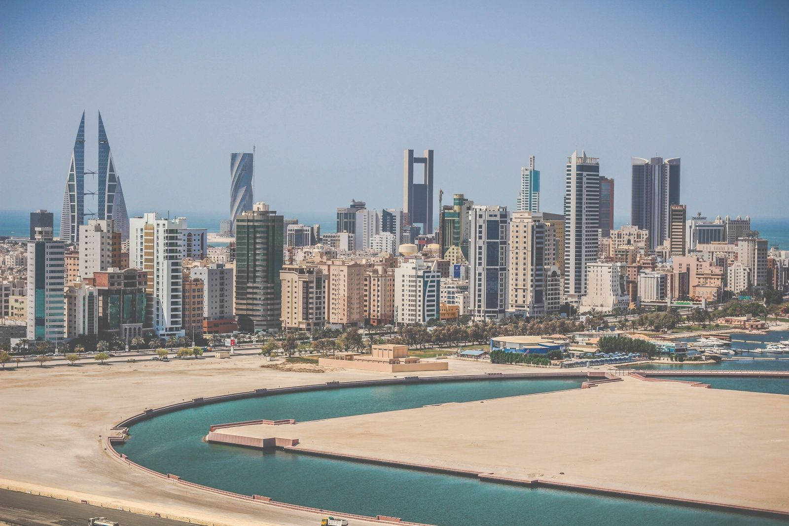 Bahrain, skyscrapers, turquoise water channels, HD Desktop Wallpaper