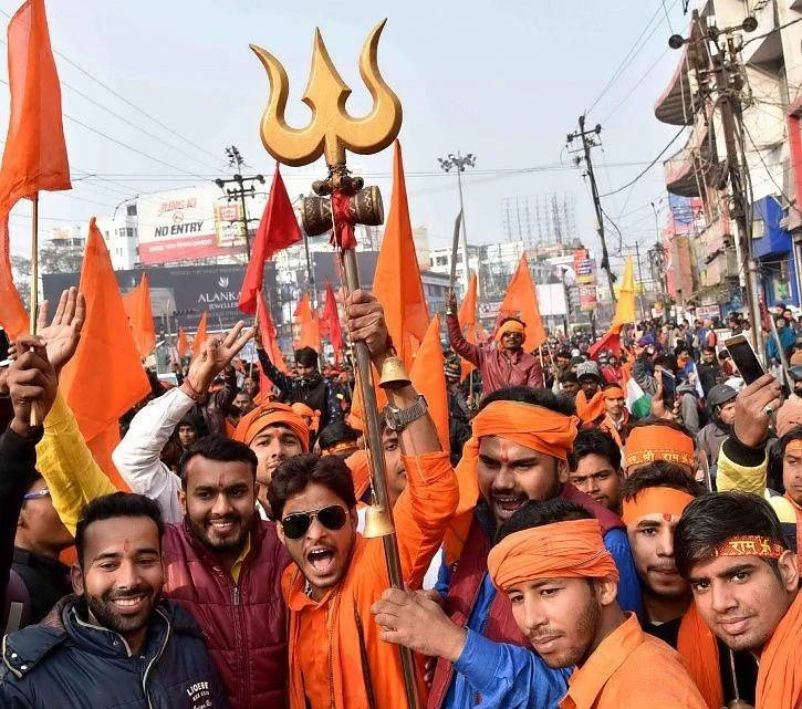 Bajrang Dal, orange turbans, flags, SD Desktop Wallpaper