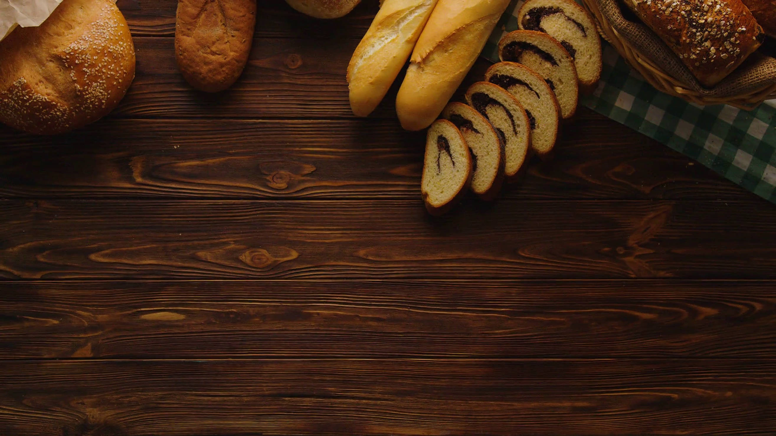 golden loaves, sliced bread, rich dark wooden table, 2K Desktop Wallpaper