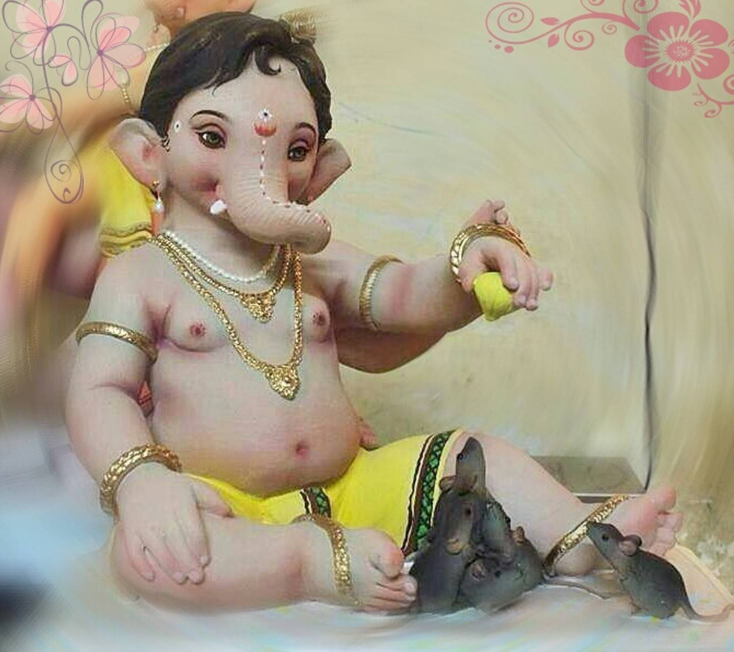 Bal Ganesh, chubby baby elephant-headed deity, gold jewelry, HD Desktop Wallpaper