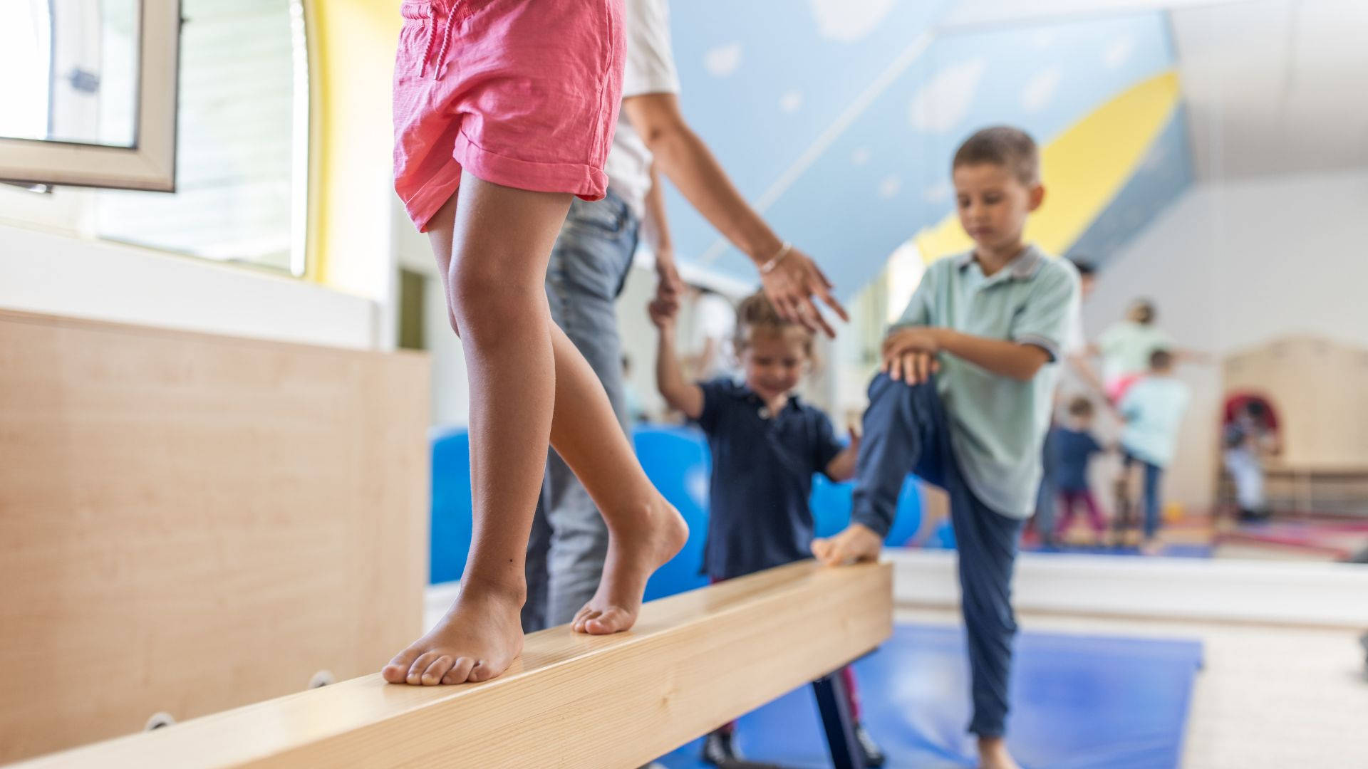 balance beam, child, wooden beam, Full HD Desktop Wallpaper