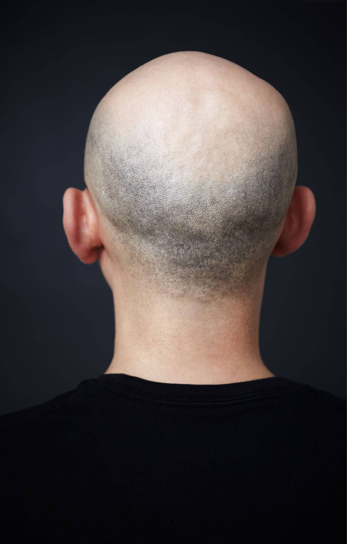bald man, black shirt, gray hair, HD Phone Wallpaper