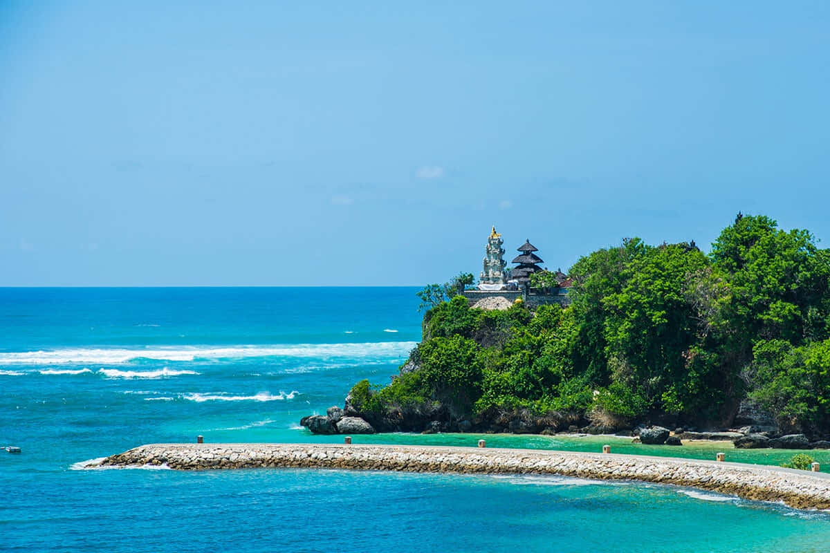 Bali Island, tropical temple, lush green cliff, SD Desktop Wallpaper