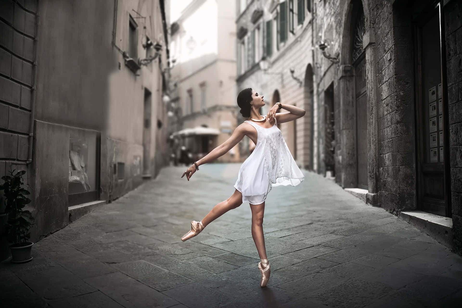 Ballerina, white dress, en pointe, Full HD Desktop Wallpaper