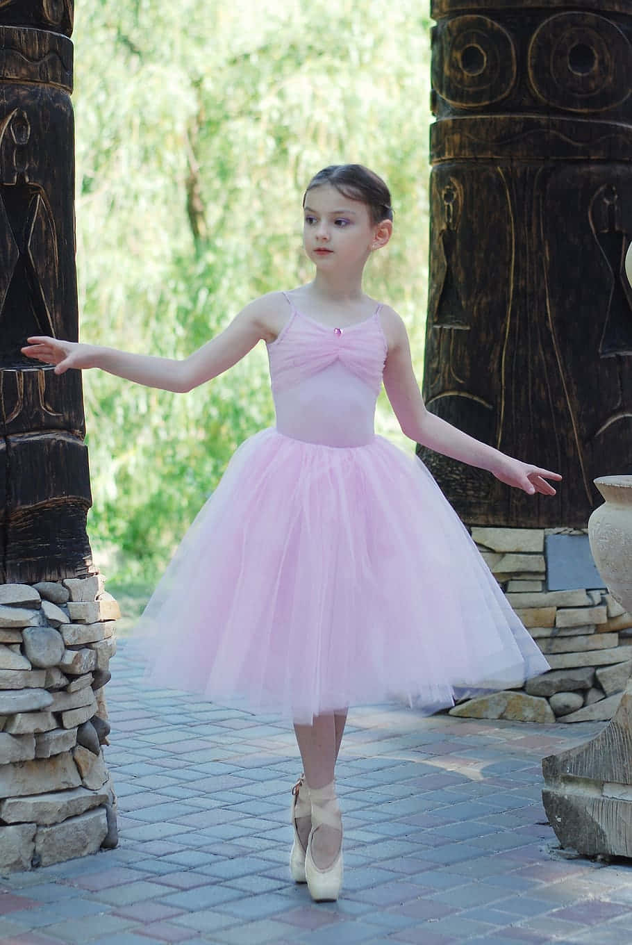 young ballerina, pink tutu, white pointe shoes, HD Phone Wallpaper