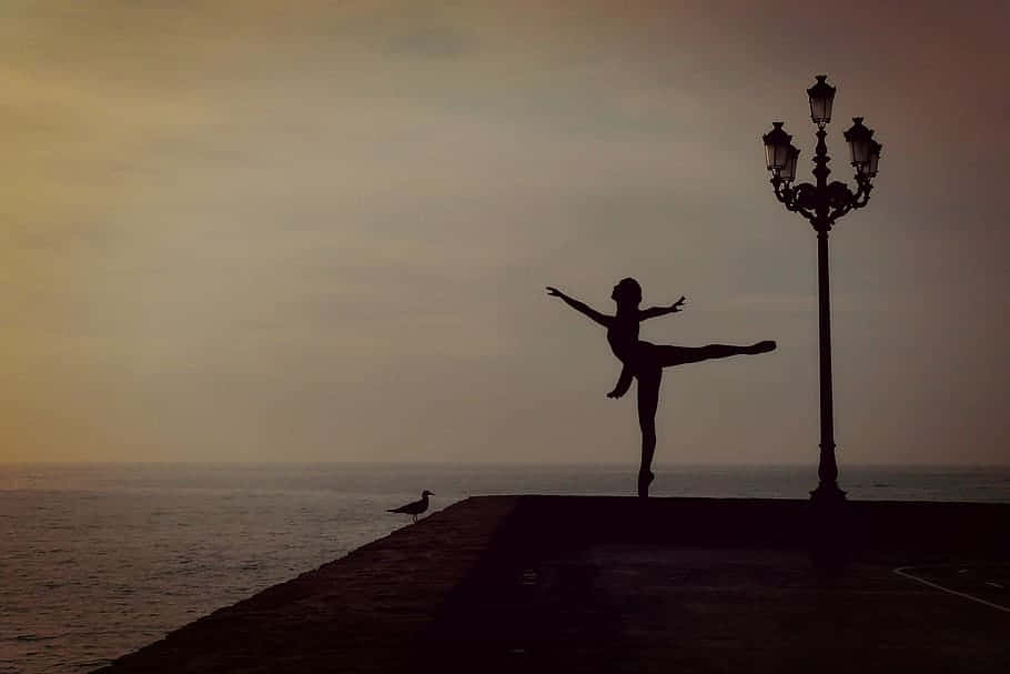 silhouette, ballerina, arabesque pose, SD Desktop Wallpaper