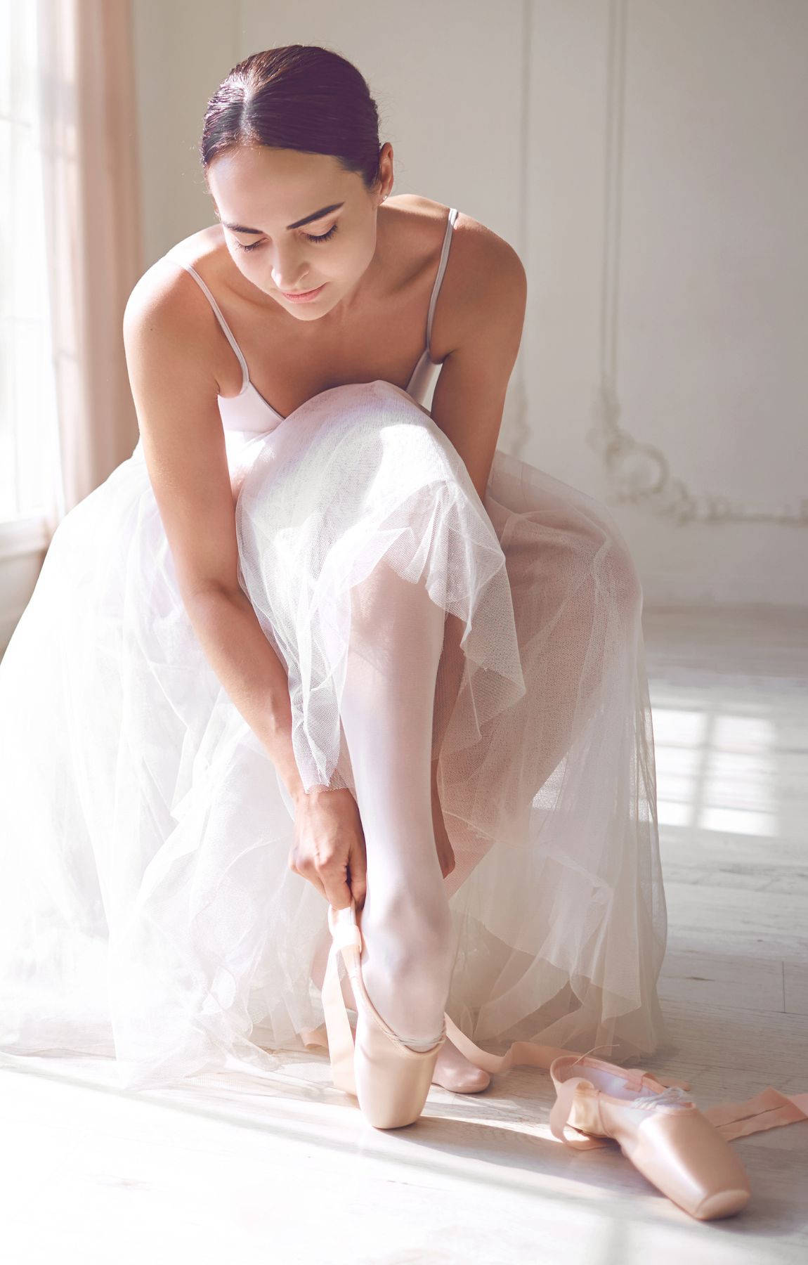 ballet dancer, white tutu, pink pointe shoes, HD Phone Wallpaper