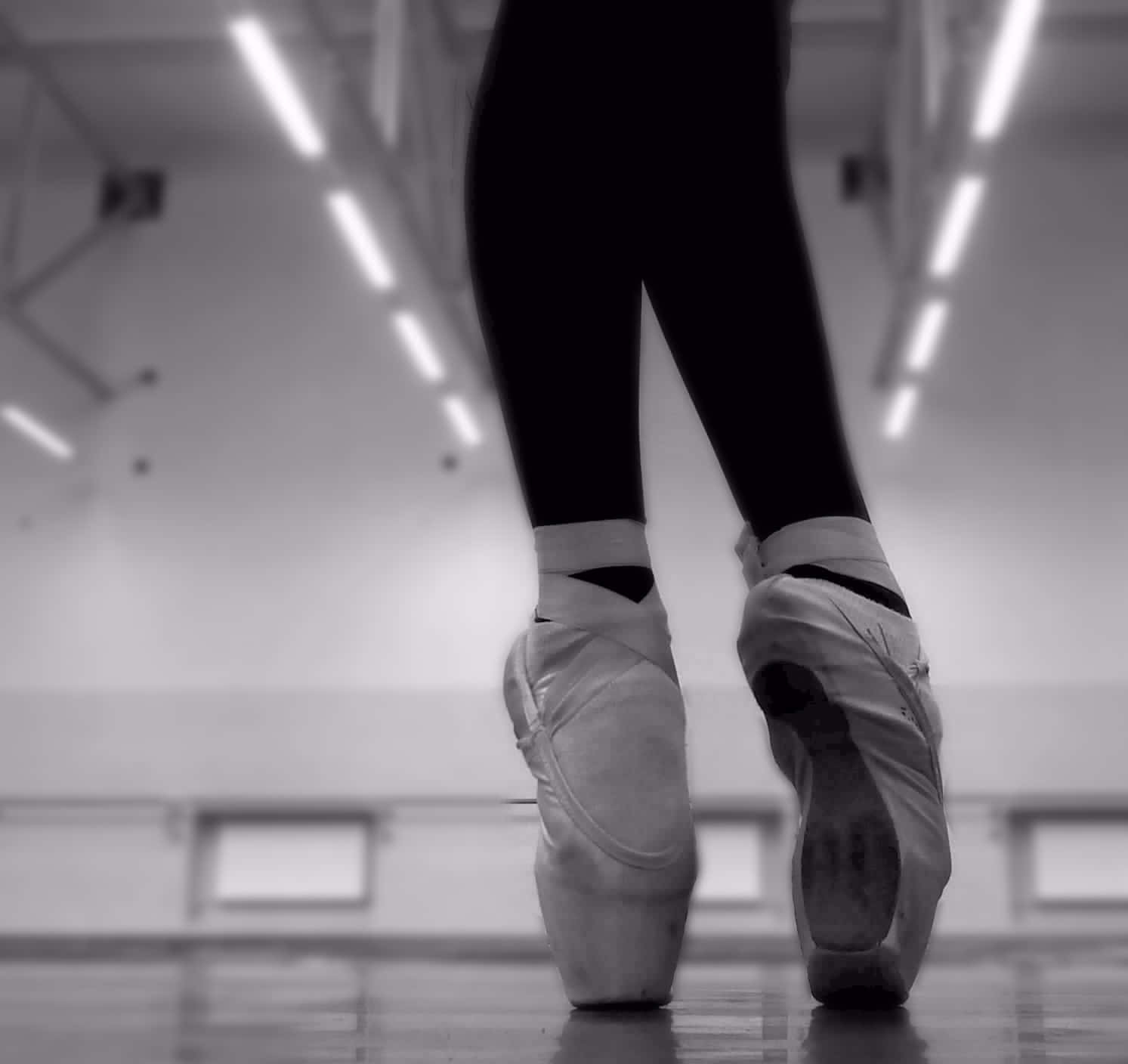 ballet pointe shoes, ballerina, studio floor, HD Desktop Wallpaper