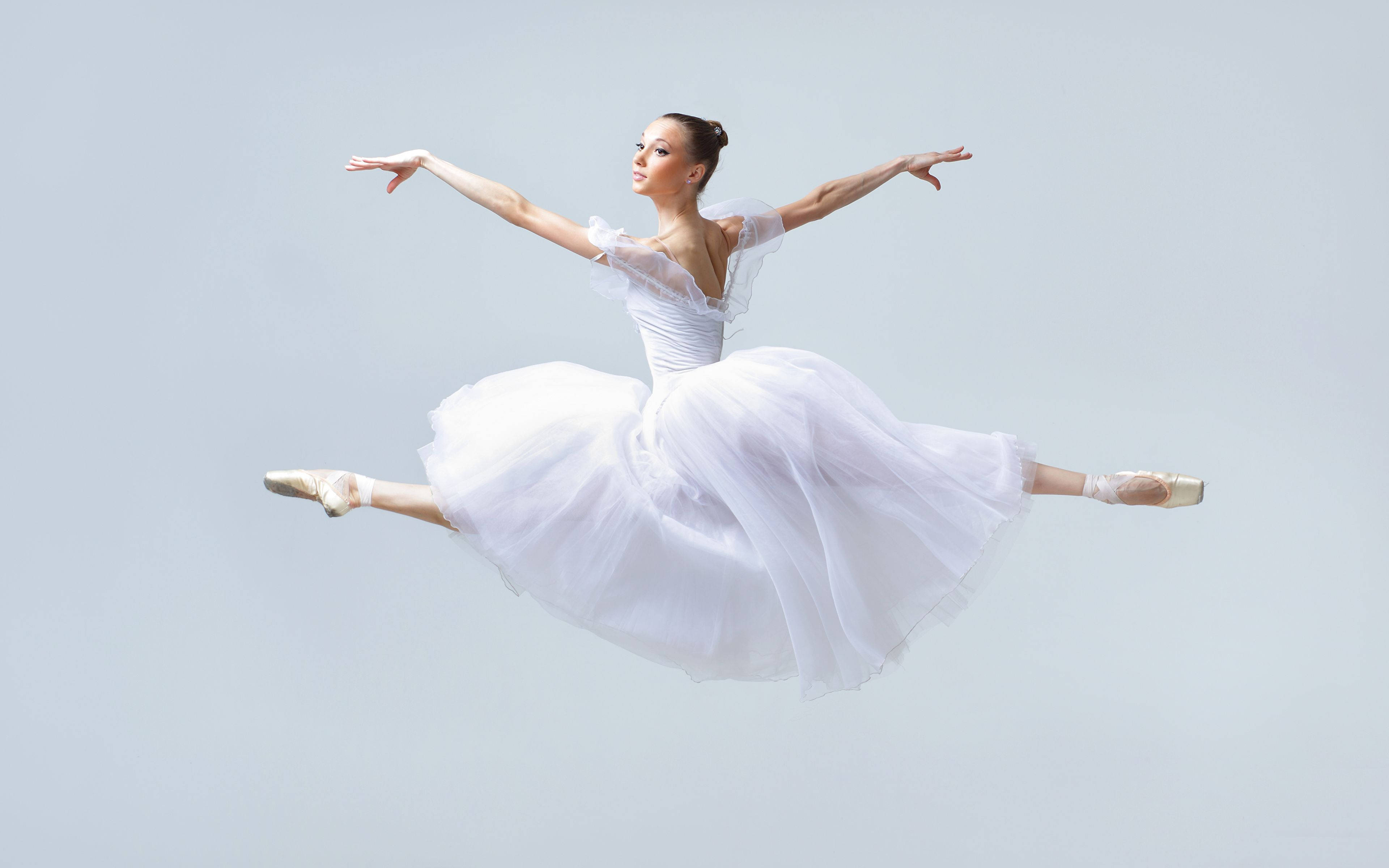 ballerina, white tutu, graceful leap, 4K Desktop Wallpaper