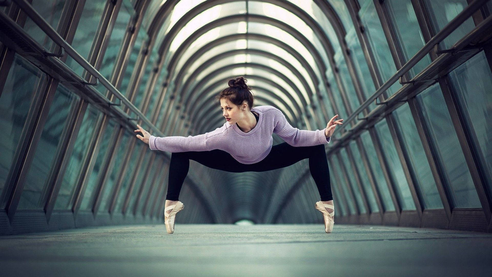 ballet dancer, pointe shoes, modern glass and steel arched walkway, Full HD Desktop Wallpaper