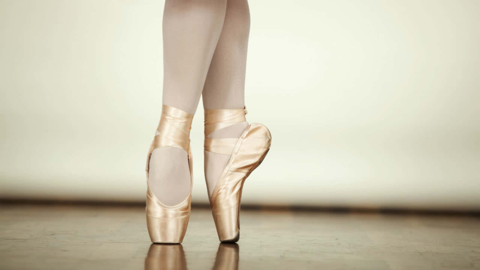 pointe shoes, white stockings, satin pointe shoes, HD Desktop Wallpaper