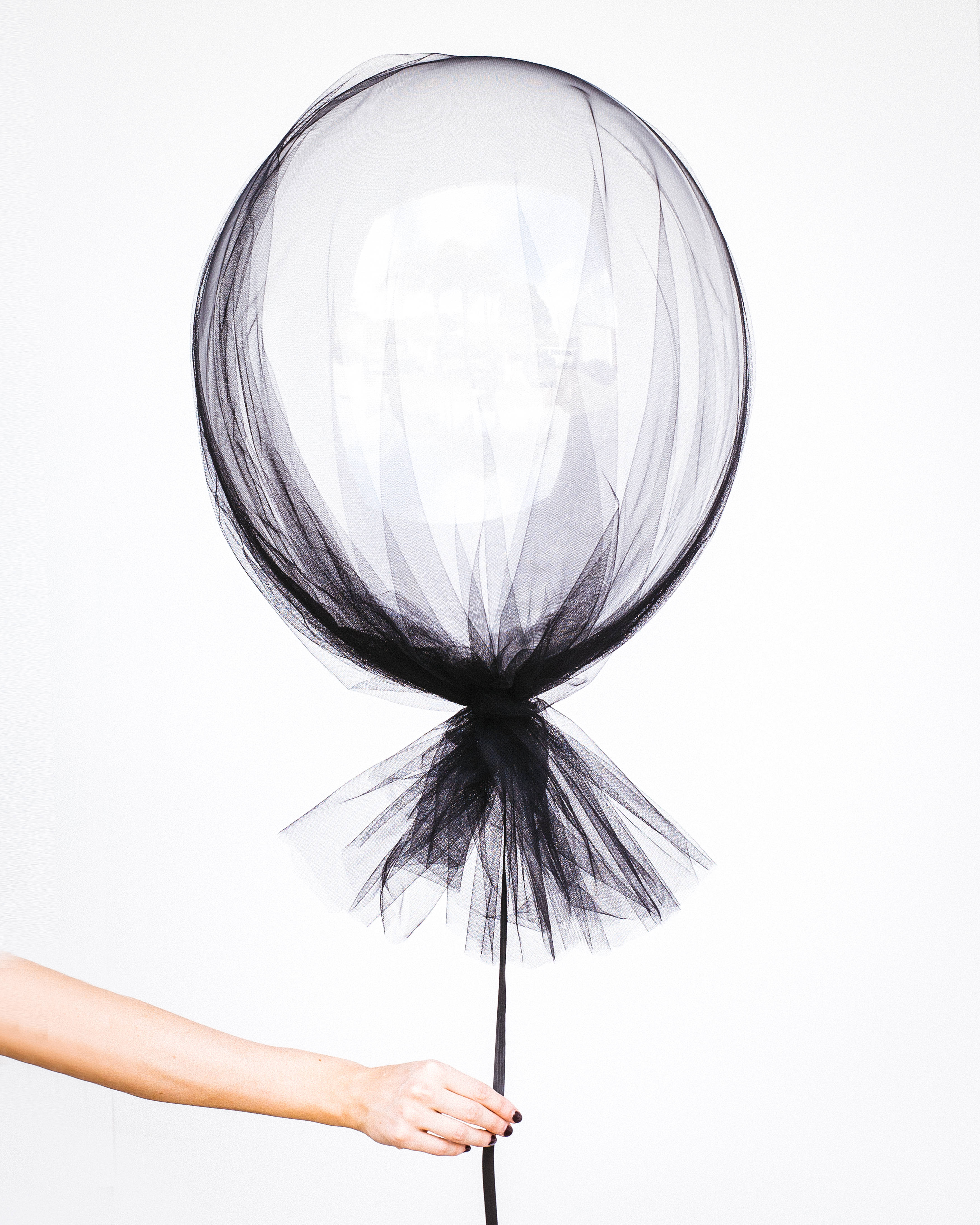wedding balloon, tulle fabric, black tulle balloon, 4K Phone Wallpaper