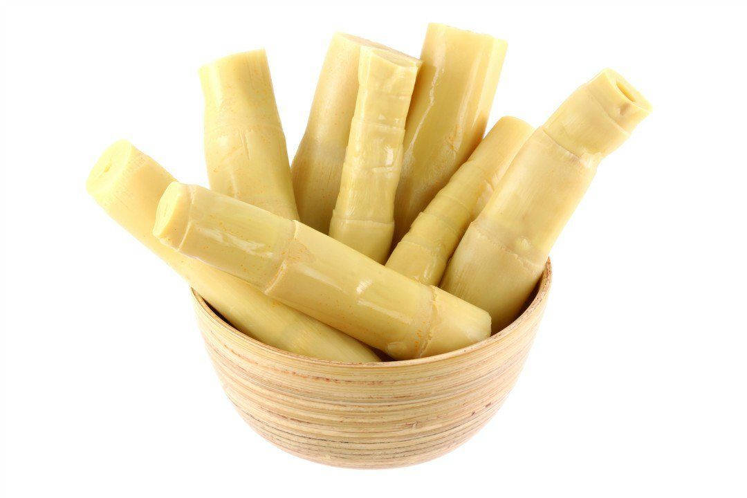 pickled bamboo shoots, wooden bowl, fresh pale yellow bamboo shoots, SD Desktop Wallpaper
