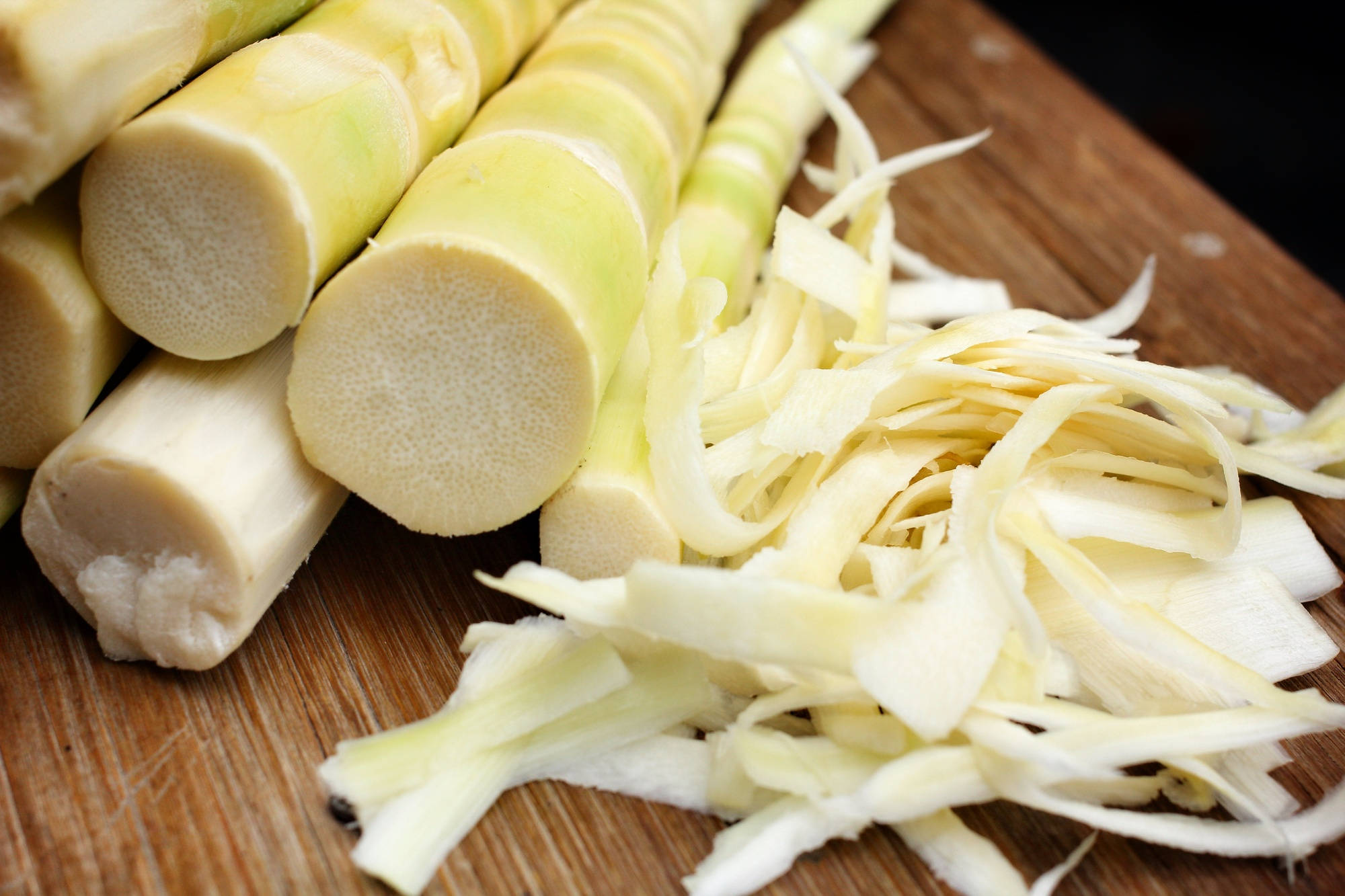 bamboo shoots, raw vegetable, rustic wooden cutting board, Full HD Desktop Wallpaper