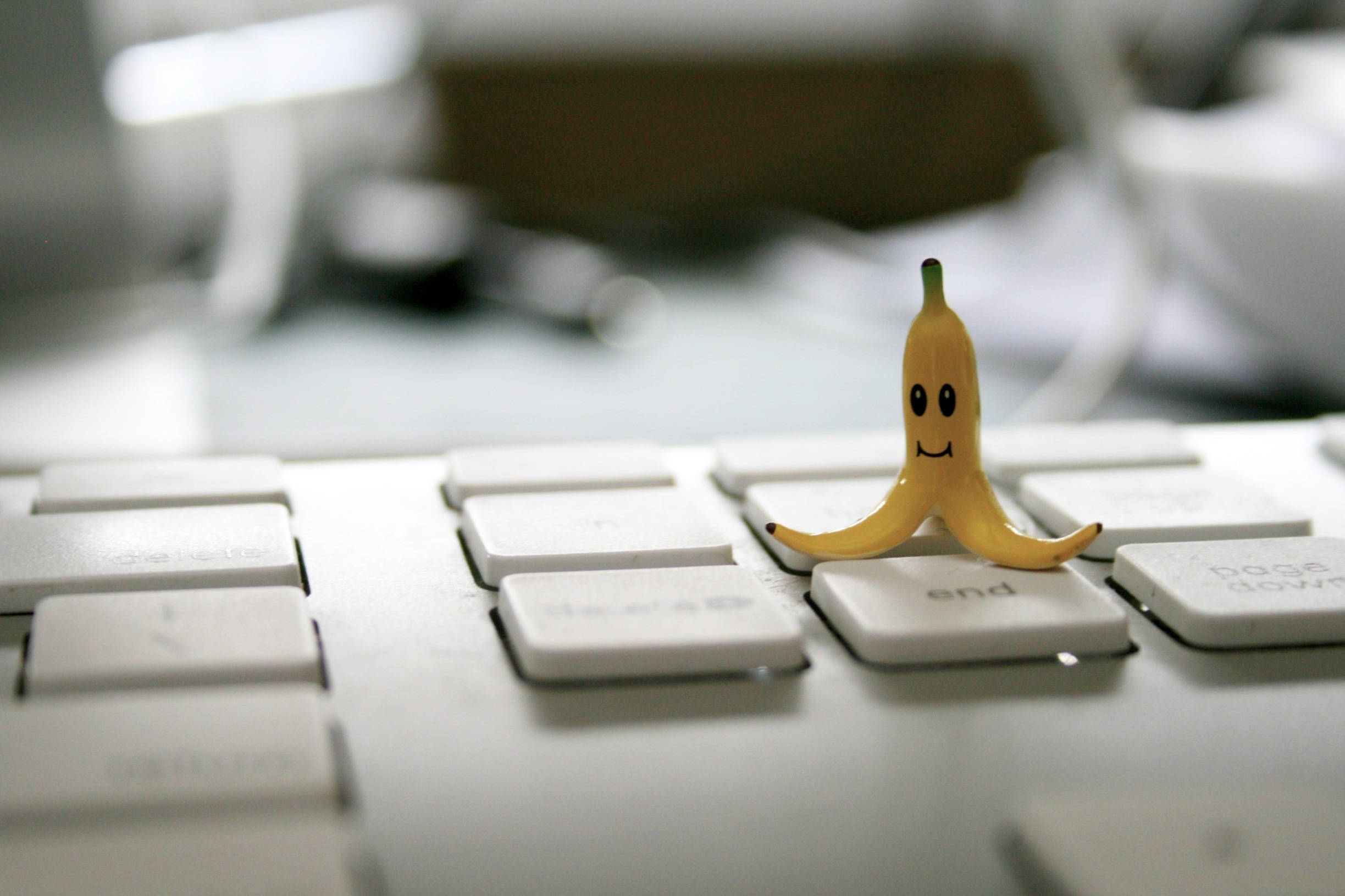 cute banana, banana peel figurine, white computer keyboard, Full HD Desktop Wallpaper