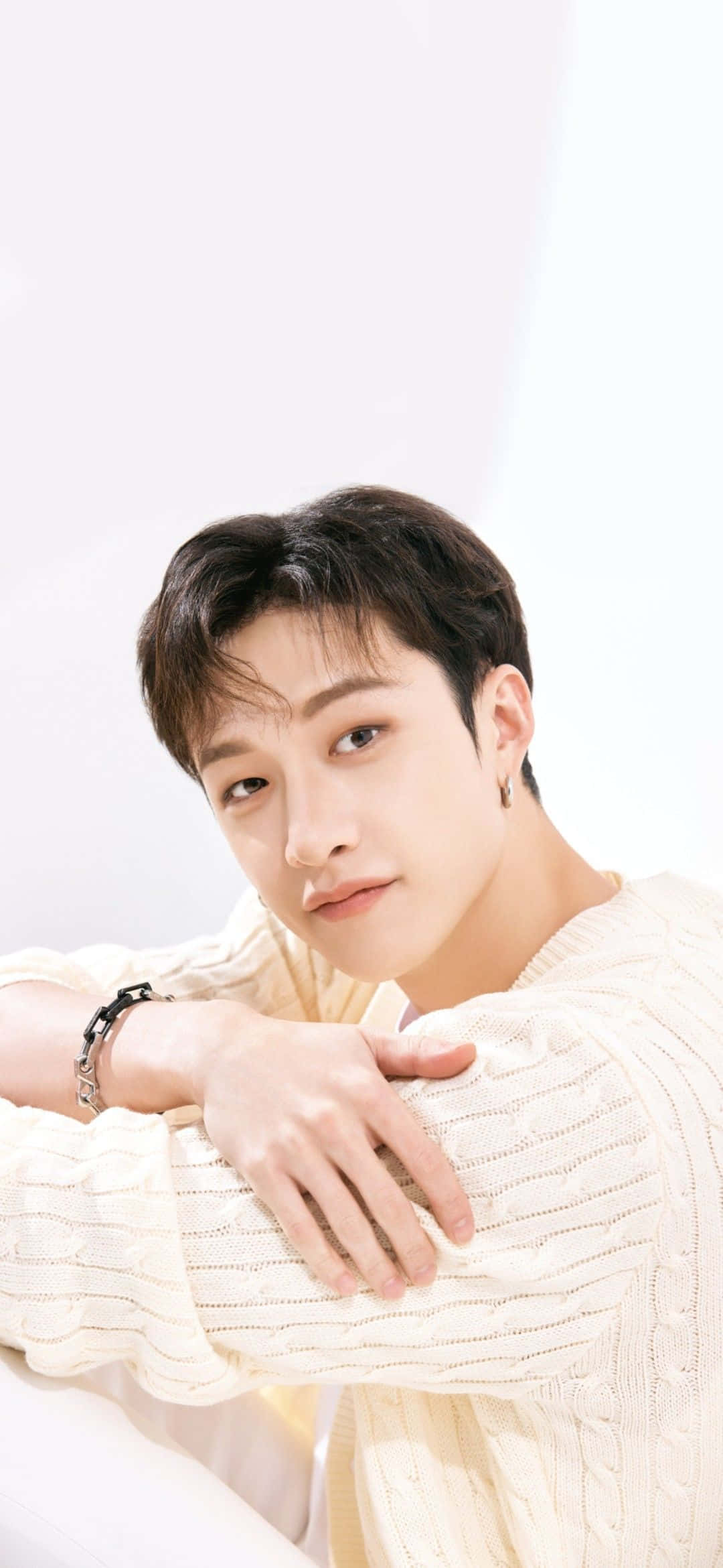 Bang Chan, cream cable-knit sweater, bright white background, Full HD Phone Wallpaper