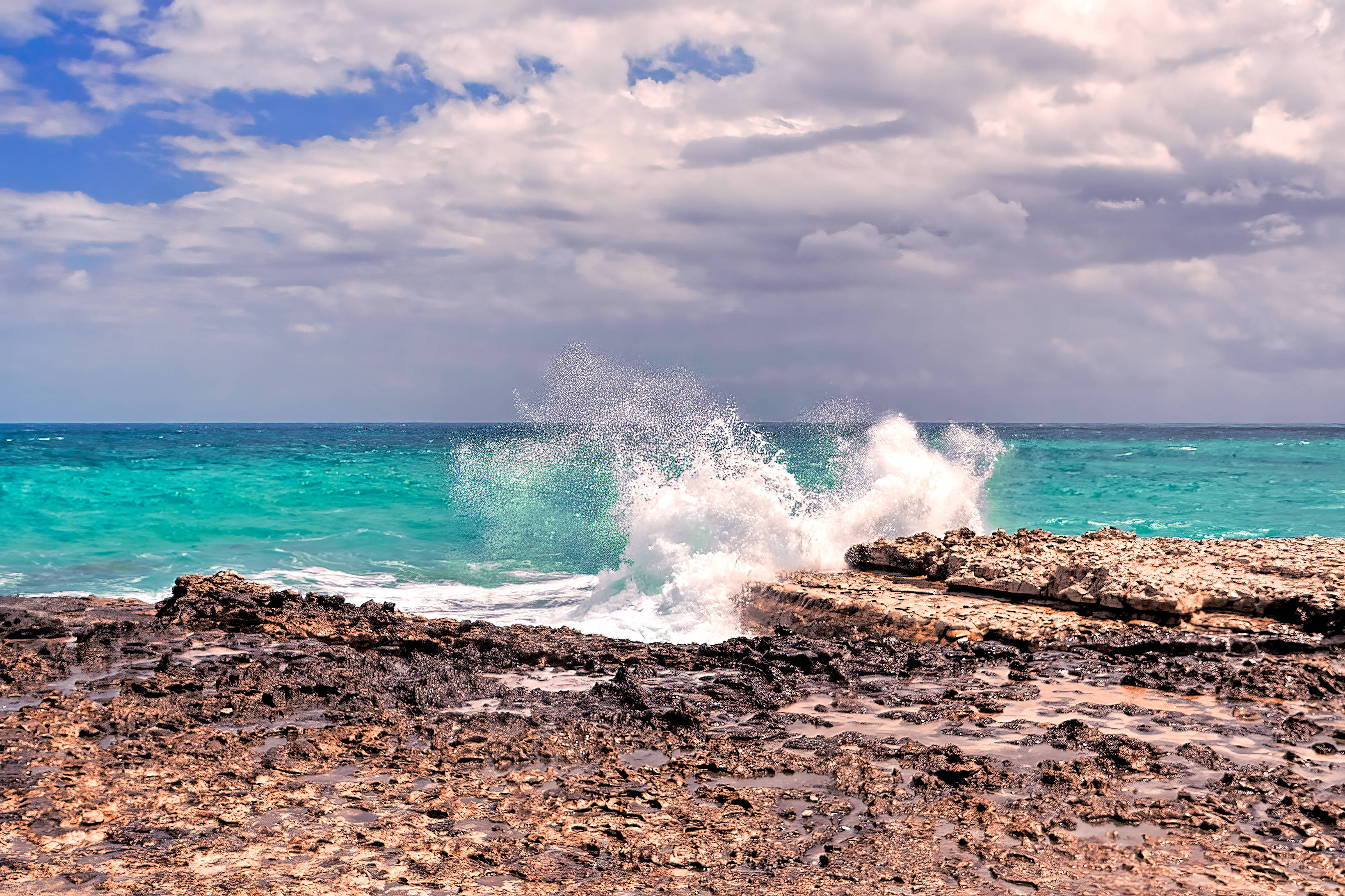Barbados, wavy sea, turquoise waves, 2K Desktop Wallpaper