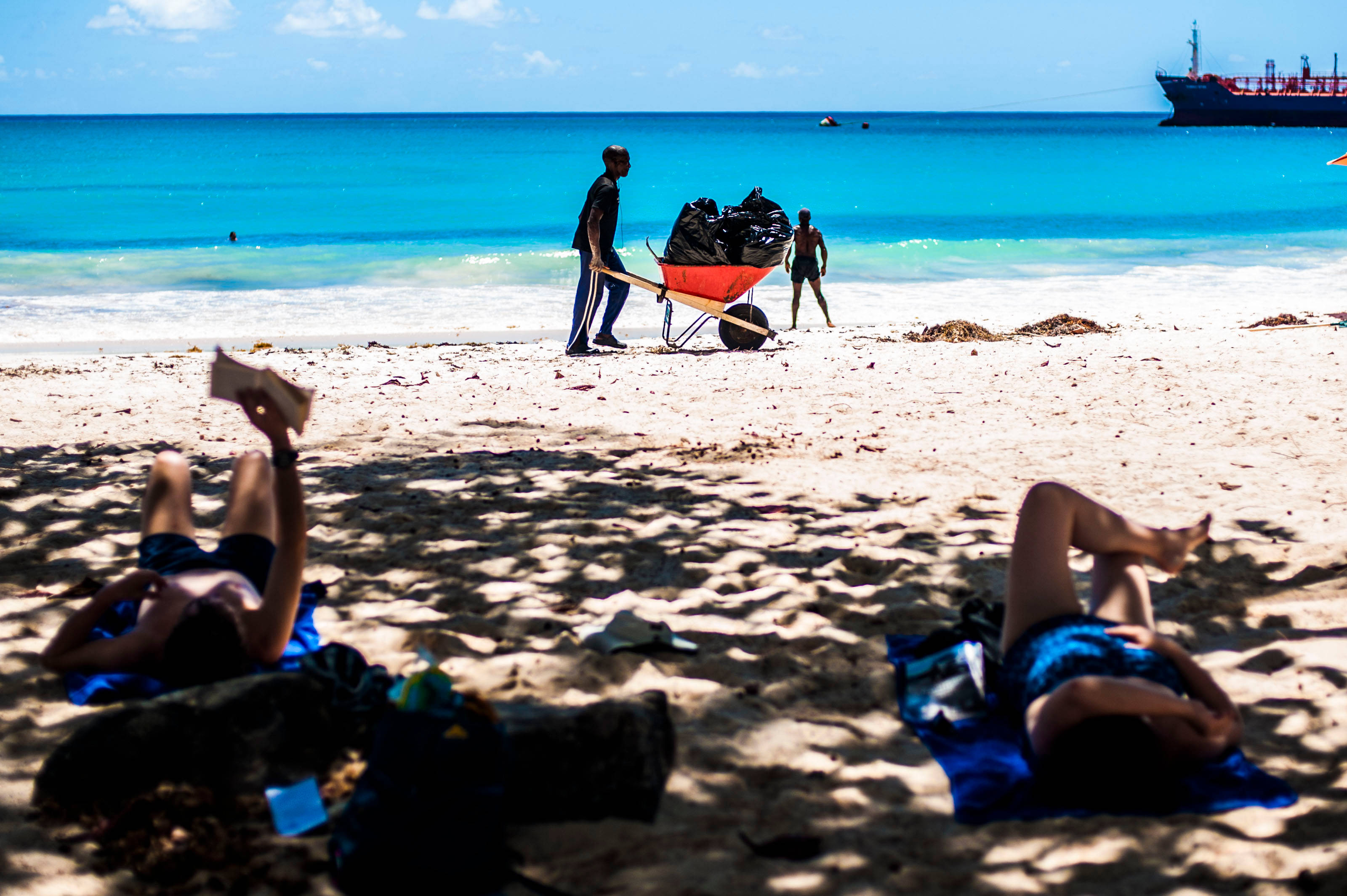 Barbados, sunlit beach, turquoise waters, 2K Desktop Wallpaper