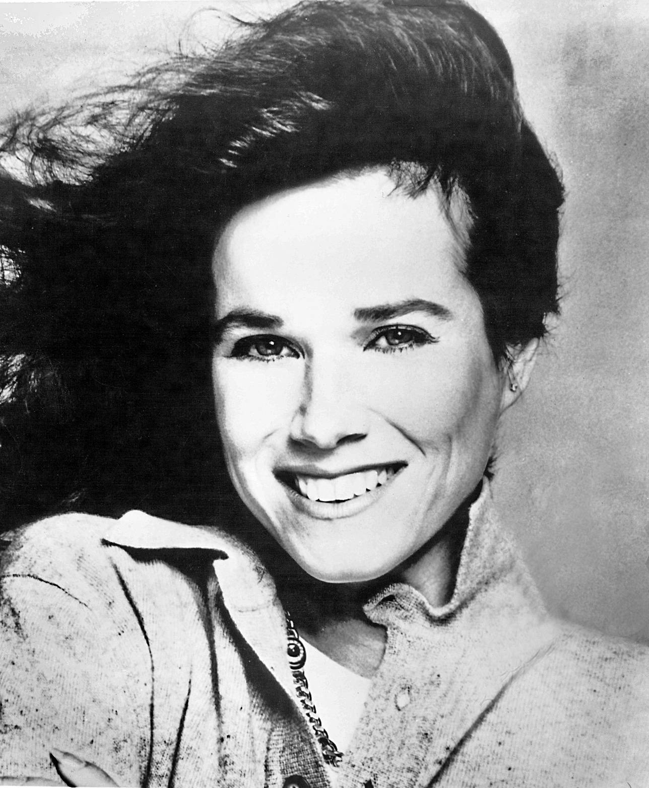 Barbara Hershey, 1981, black and white portrait, HD Phone Wallpaper