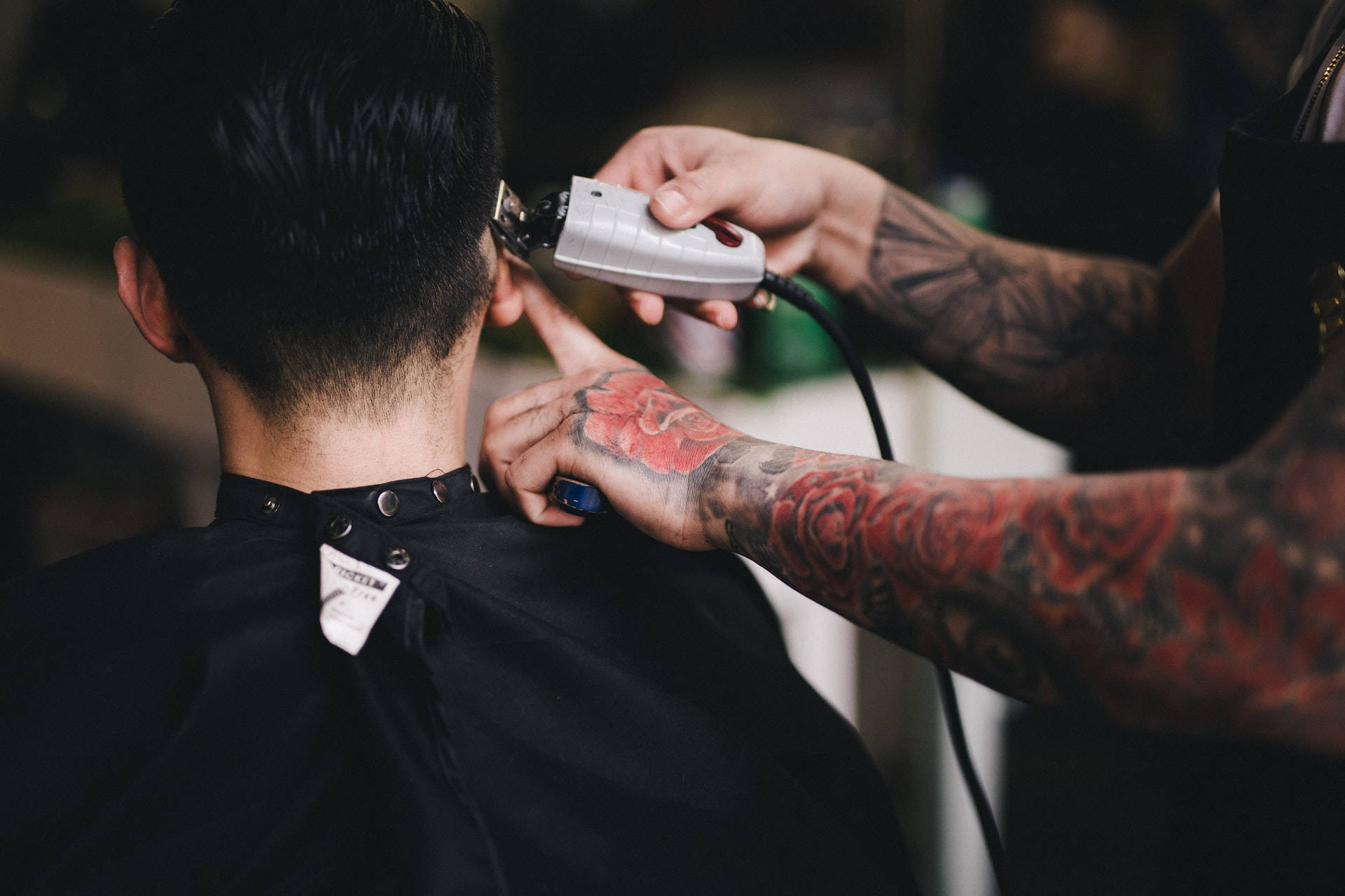 red rose tattoos, electric clippers, dimly lit barbershop, Full HD Desktop Wallpaper
